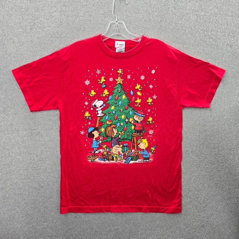 VINTAGE Peanuts Men Shirt Medium Red Xmas Tree Lights Crew Neck Short Sleeve Tee